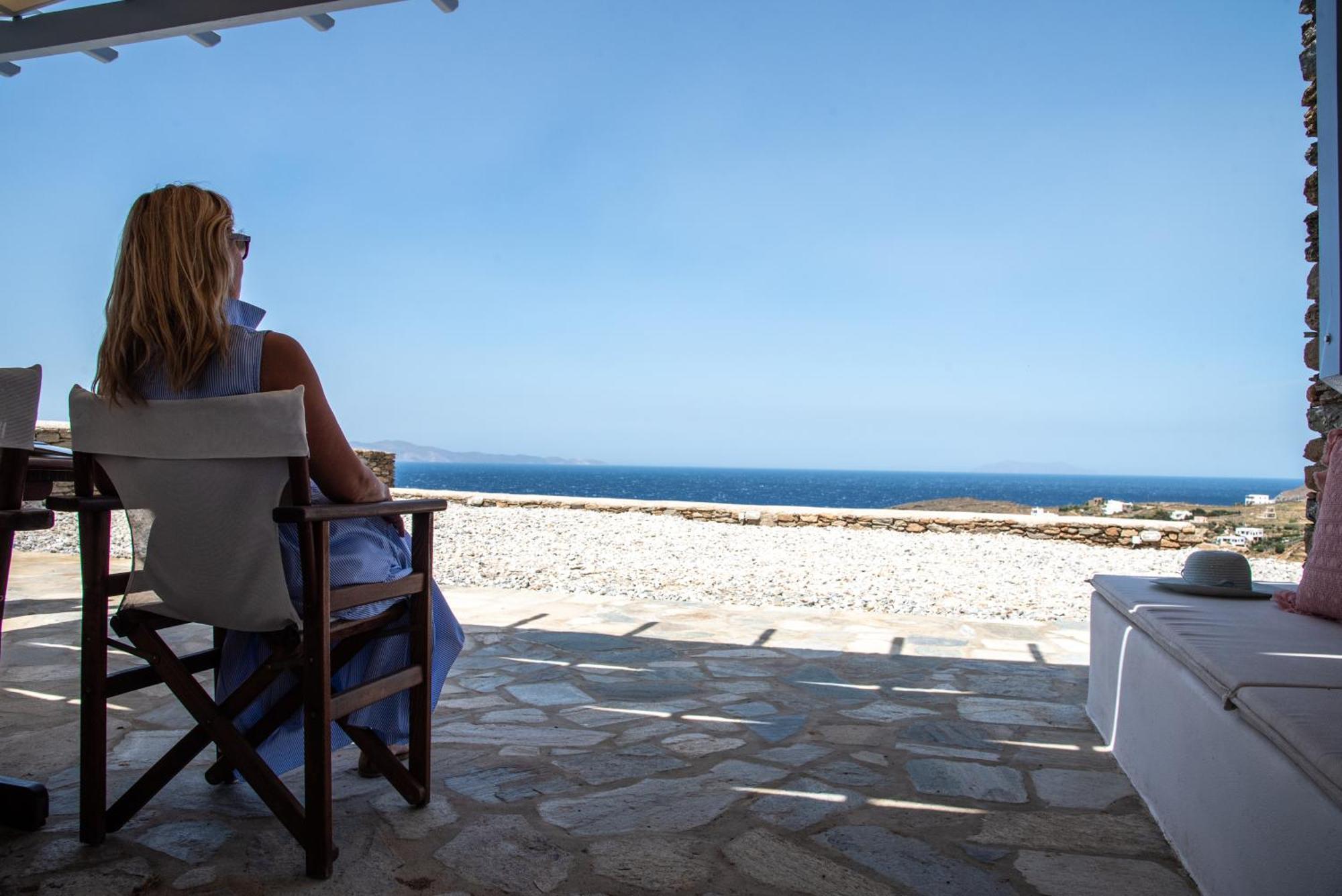Iliopetra Residence Agios Romanos エクステリア 写真