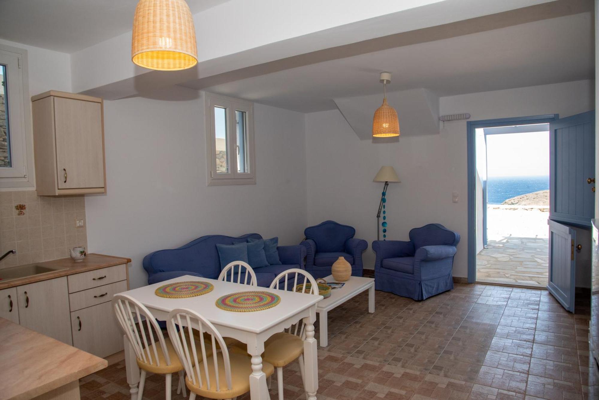 Iliopetra Residence Agios Romanos エクステリア 写真